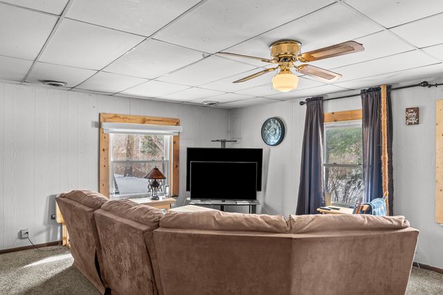 8822 86th Avenue, Coal Valley, IL 61240