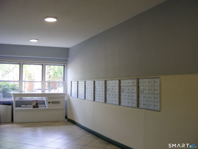 2625 Park Avenue 10H, Bridgeport, CT 06604