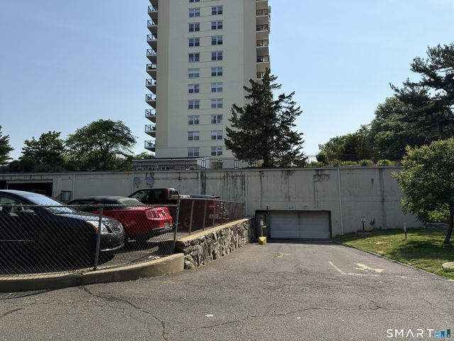 2625 Park Avenue 10H, Bridgeport, CT 06604
