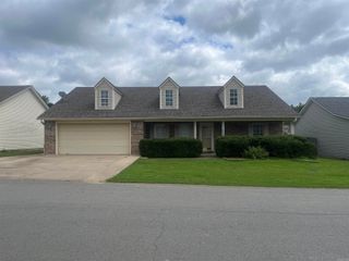 330 Gathering House Drive, Haskell, AR 72015