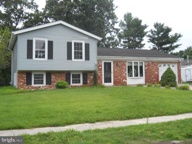 6 HERCULES CT, Sewell, NJ 08080