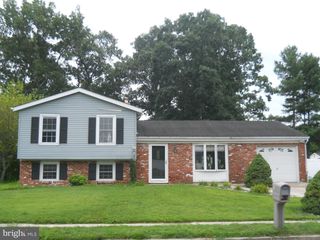 6 HERCULES CT, Sewell, NJ 08080