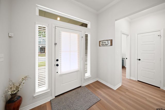 3057 Royal Garden, Tyler, TX 75701