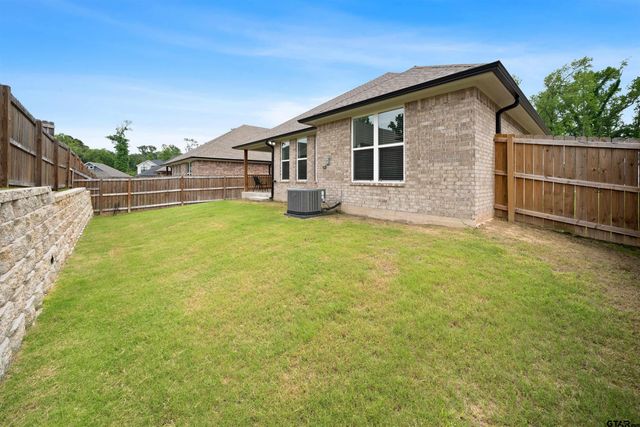 3057 Royal Garden, Tyler, TX 75701