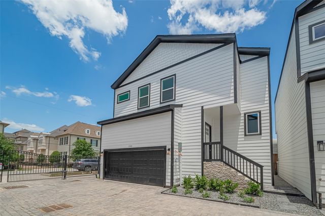 1350 W 24th Street, Houston, TX 77008
