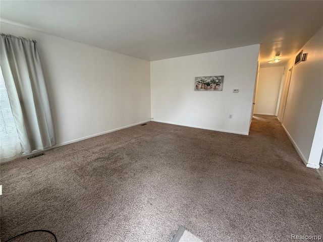 29126 Shirley Avenue, Madison Heights, MI 48071