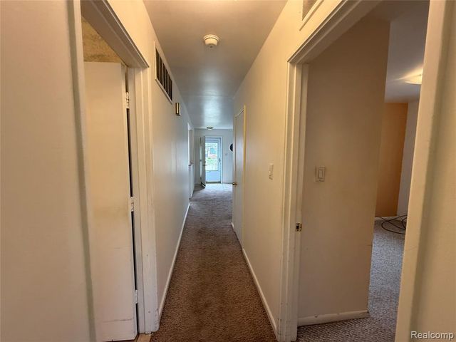 29126 Shirley Avenue, Madison Heights, MI 48071