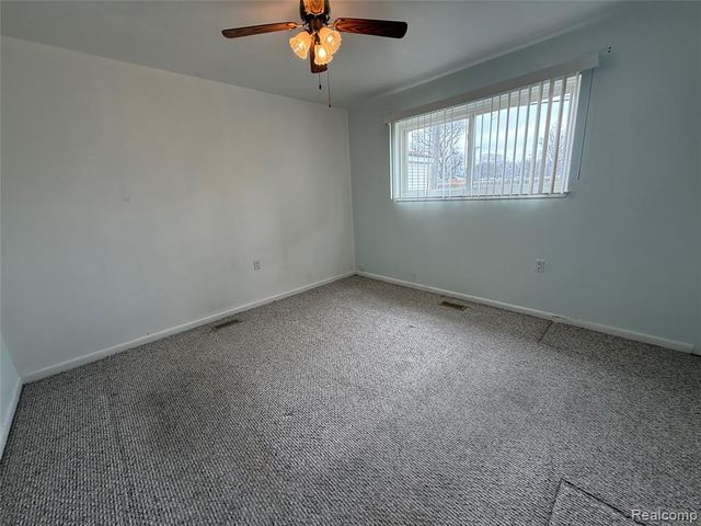 29126 Shirley Avenue, Madison Heights, MI 48071