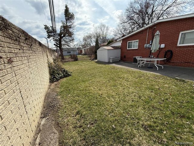 29126 Shirley Avenue, Madison Heights, MI 48071