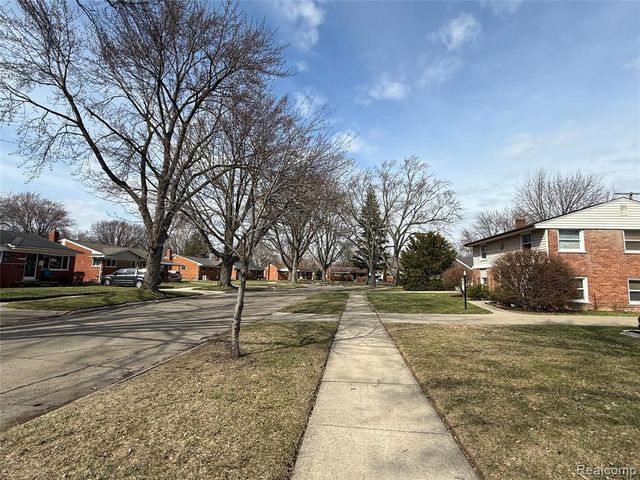 29126 Shirley Avenue, Madison Heights, MI 48071