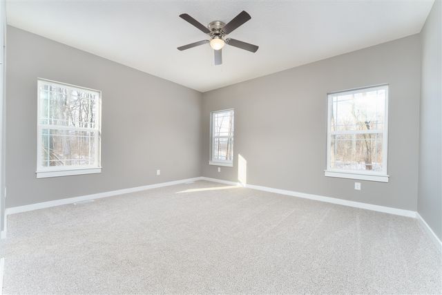 33 Aviara Oaks Parkway, Jackson, MI 49201