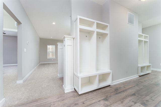 33 Aviara Oaks Parkway, Jackson, MI 49201