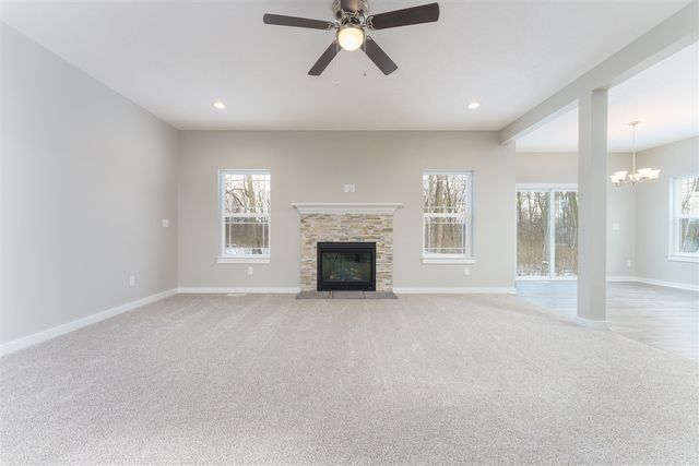 33 Aviara Oaks Parkway, Jackson, MI 49201