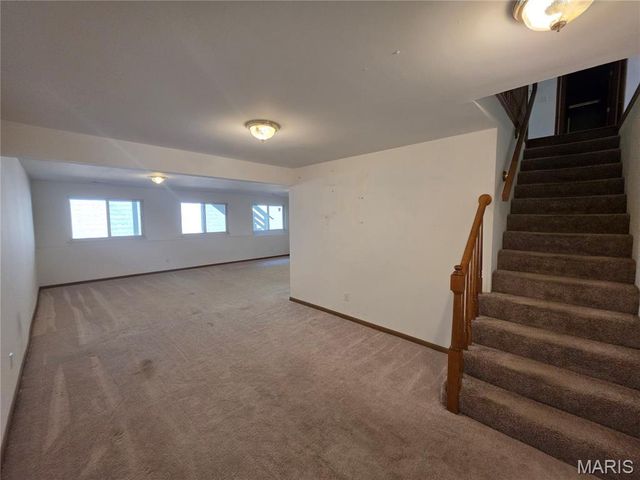 189 Southern Oaks Drive, St Charles, MO 63303