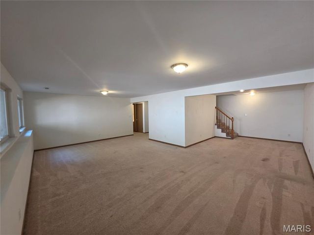 189 Southern Oaks Drive, St Charles, MO 63303