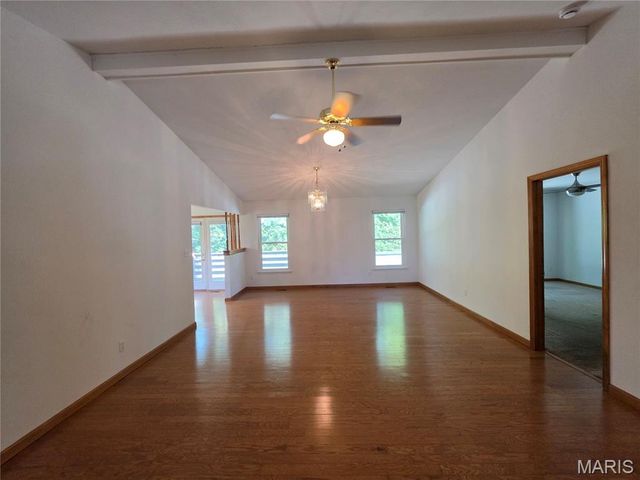 189 Southern Oaks Drive, St Charles, MO 63303