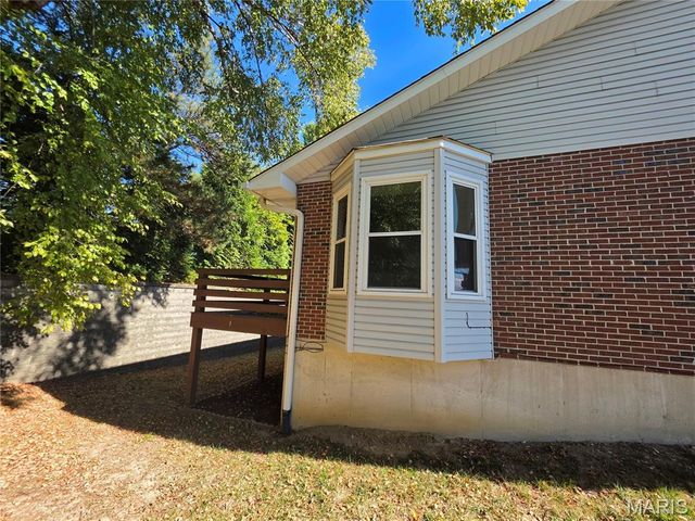 189 Southern Oaks Drive, St Charles, MO 63303