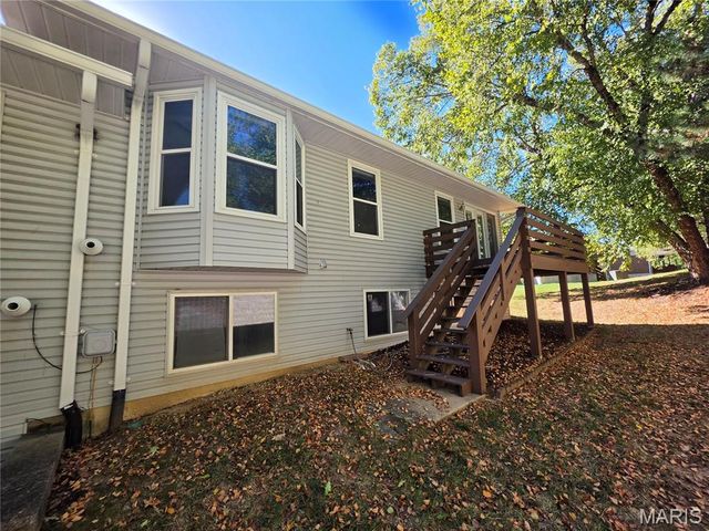 189 Southern Oaks Drive, St Charles, MO 63303