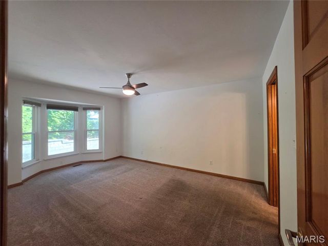 189 Southern Oaks Drive, St Charles, MO 63303