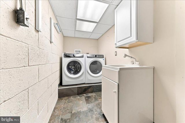 1403 BERWYN PAOLI RD, Paoli, PA 19301