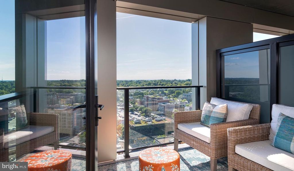 4710 ELM ST #2B-E-0905, Bethesda, MD 20814