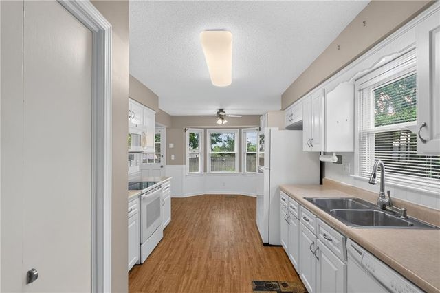 2213 NW 84th Terrace, Kansas City, MO 64154