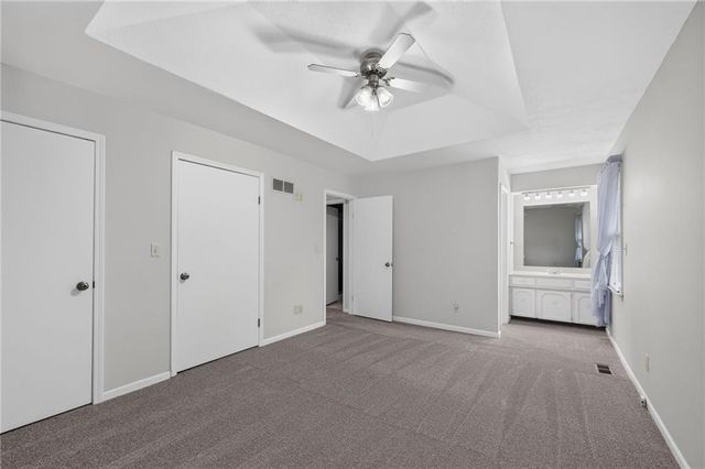 2213 NW 84th Terrace, Kansas City, MO 64154