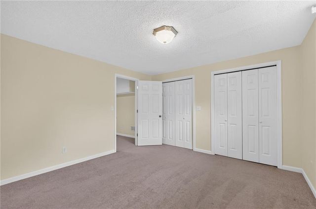 2213 NW 84th Terrace, Kansas City, MO 64154
