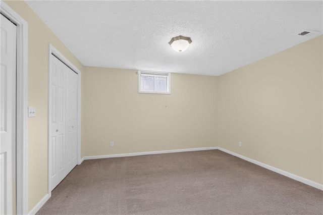 2213 NW 84th Terrace, Kansas City, MO 64154