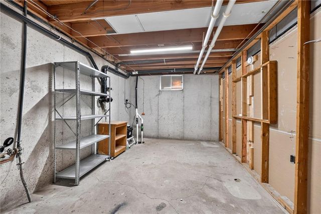 2213 NW 84th Terrace, Kansas City, MO 64154