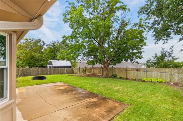 2213 NW 84th Terrace, Kansas City, MO 64154