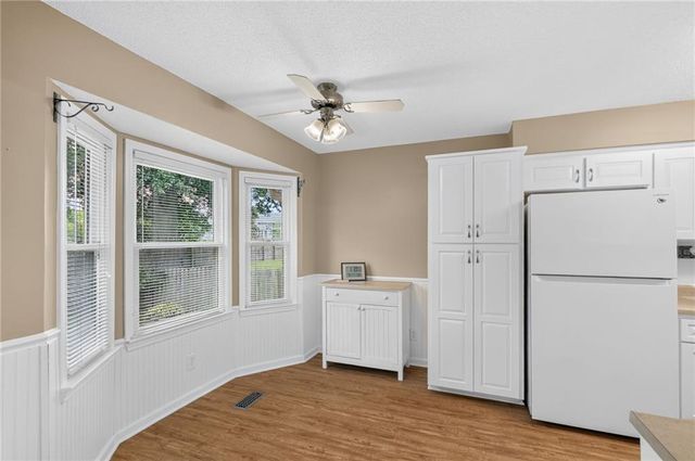 2213 NW 84th Terrace, Kansas City, MO 64154