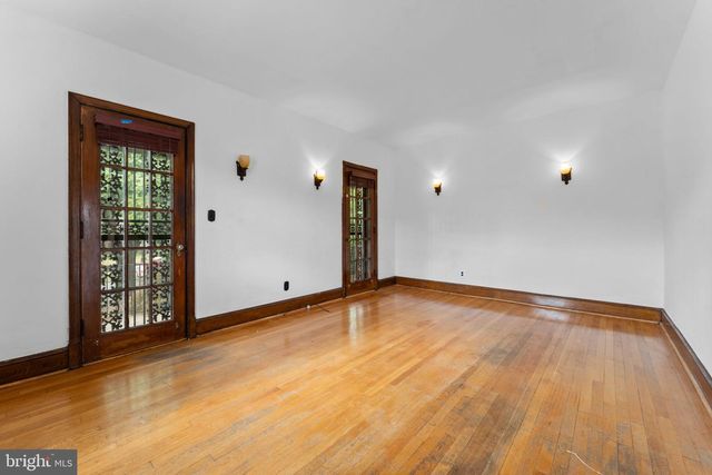 5600 3RD ST NW, Washington, DC 20011
