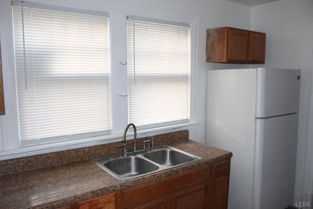 913 Dearing Street, Lynchburg, VA 24503