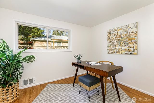 12343 11th Avenue NE, Seattle, WA 98125