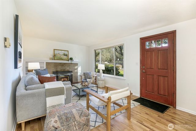 12343 11th Avenue NE, Seattle, WA 98125