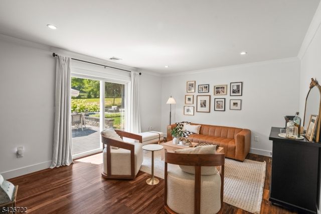 17 Drake Rd, Mendham Boro, NJ 07945