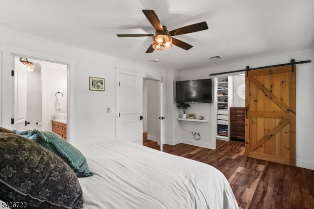 17 Drake Rd, Mendham Boro, NJ 07945