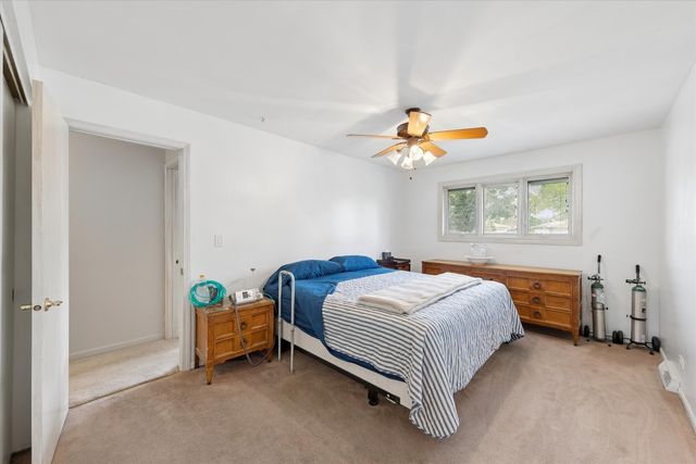 459 W Millers Road, Des Plaines, IL 60016