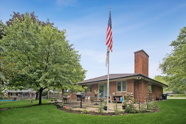 459 W Millers Road, Des Plaines, IL 60016