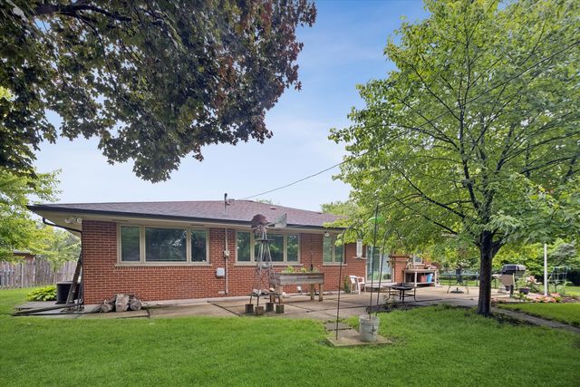 459 W Millers Road, Des Plaines, IL 60016