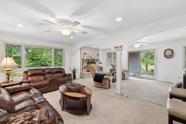 459 W Millers Road, Des Plaines, IL 60016