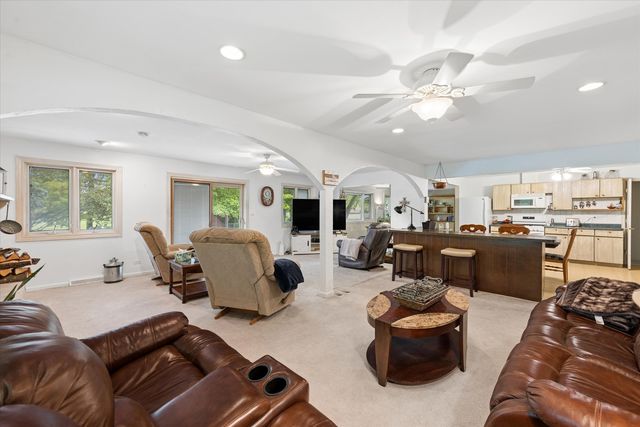 459 W Millers Road, Des Plaines, IL 60016
