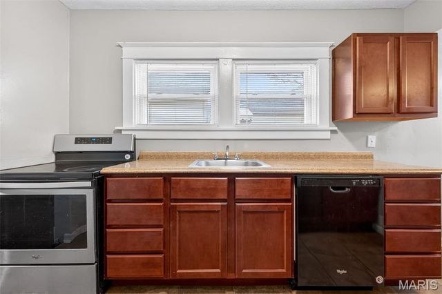 4926 Tiemann Avenue, St Louis, MO 63123