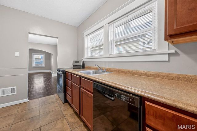 4926 Tiemann Avenue, St Louis, MO 63123