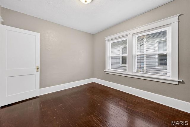 4926 Tiemann Avenue, St Louis, MO 63123