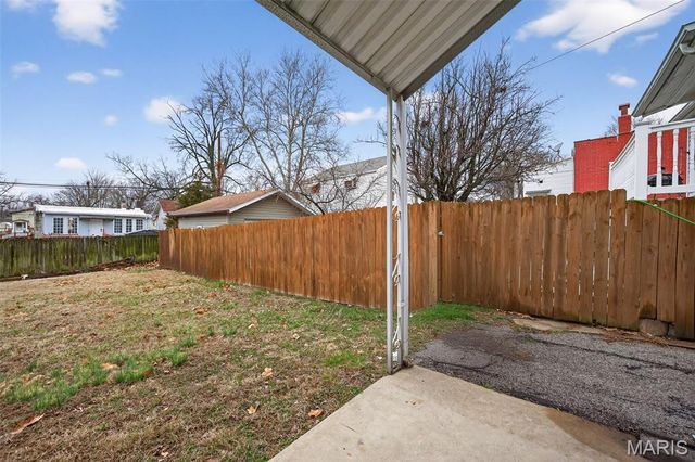 4926 Tiemann Avenue, St Louis, MO 63123