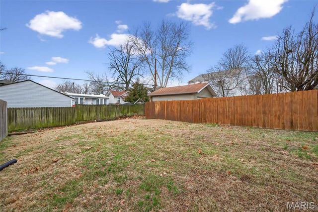 4926 Tiemann Avenue, St Louis, MO 63123