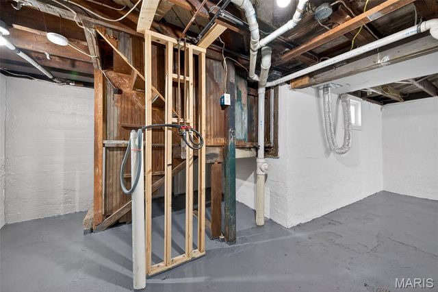 4926 Tiemann Avenue, St Louis, MO 63123