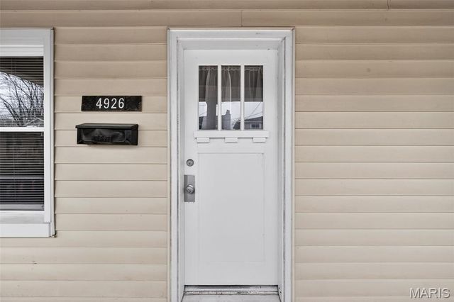 4926 Tiemann Avenue, St Louis, MO 63123